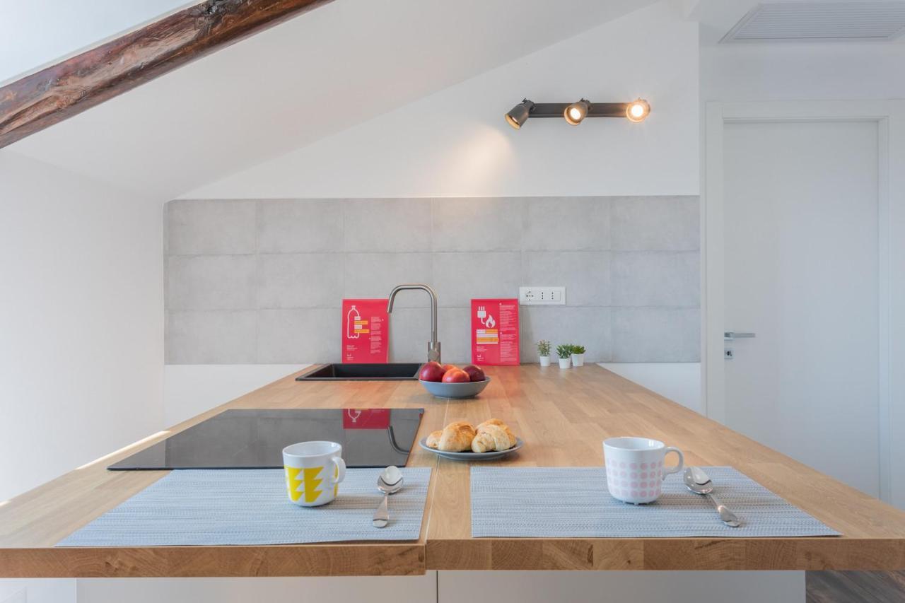 Apartamento Mansarda Svizzera By Wonderful Italy Turín Exterior foto